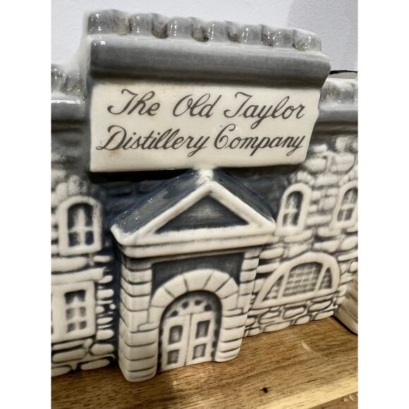 Empty Vintage OLD TAYLOR Distillery Company Castle Decanter Kentucky Bourbon - Picture 2 of 10